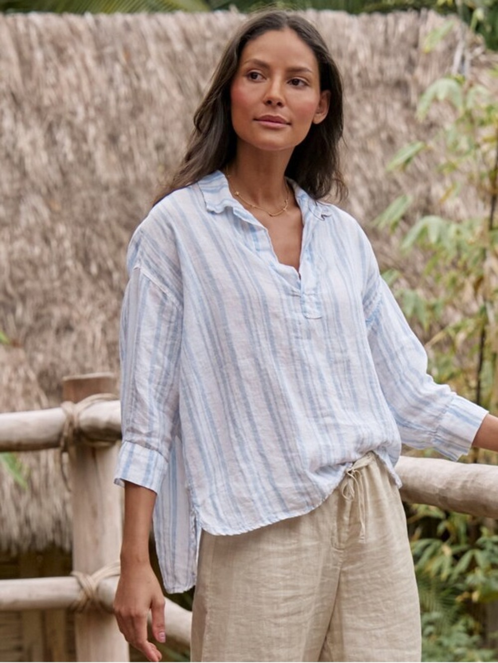 CP Shades Gigi White Linen V-Neck Women's Top - Picture 4 of 8